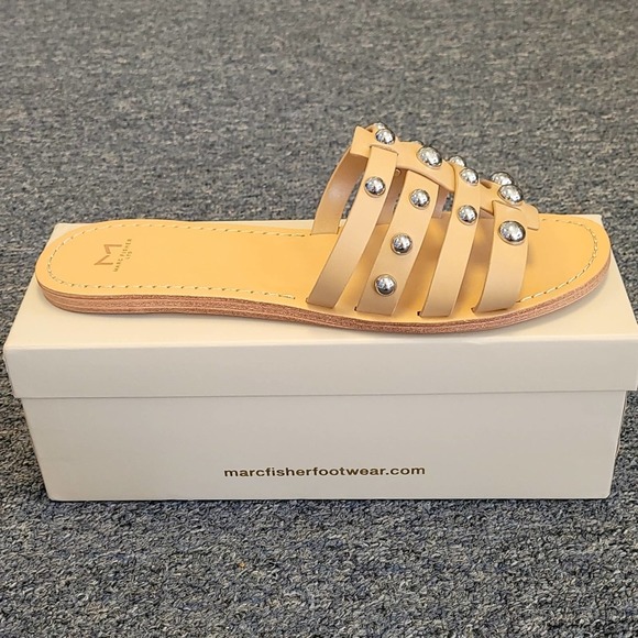 NEW IN BOX Marc Fisher Pava Natural Tan Leather Flat Slide Sandal sz 11 - Picture 2 of 7